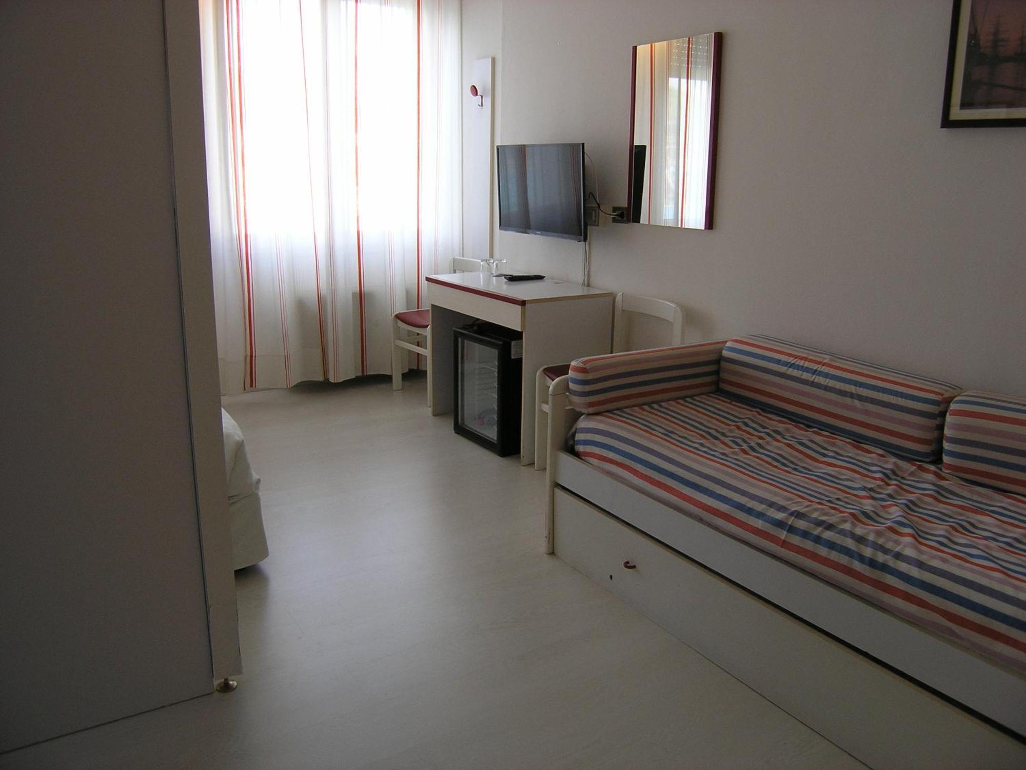 Elba Hotel Rosignano Solvay Habitación foto